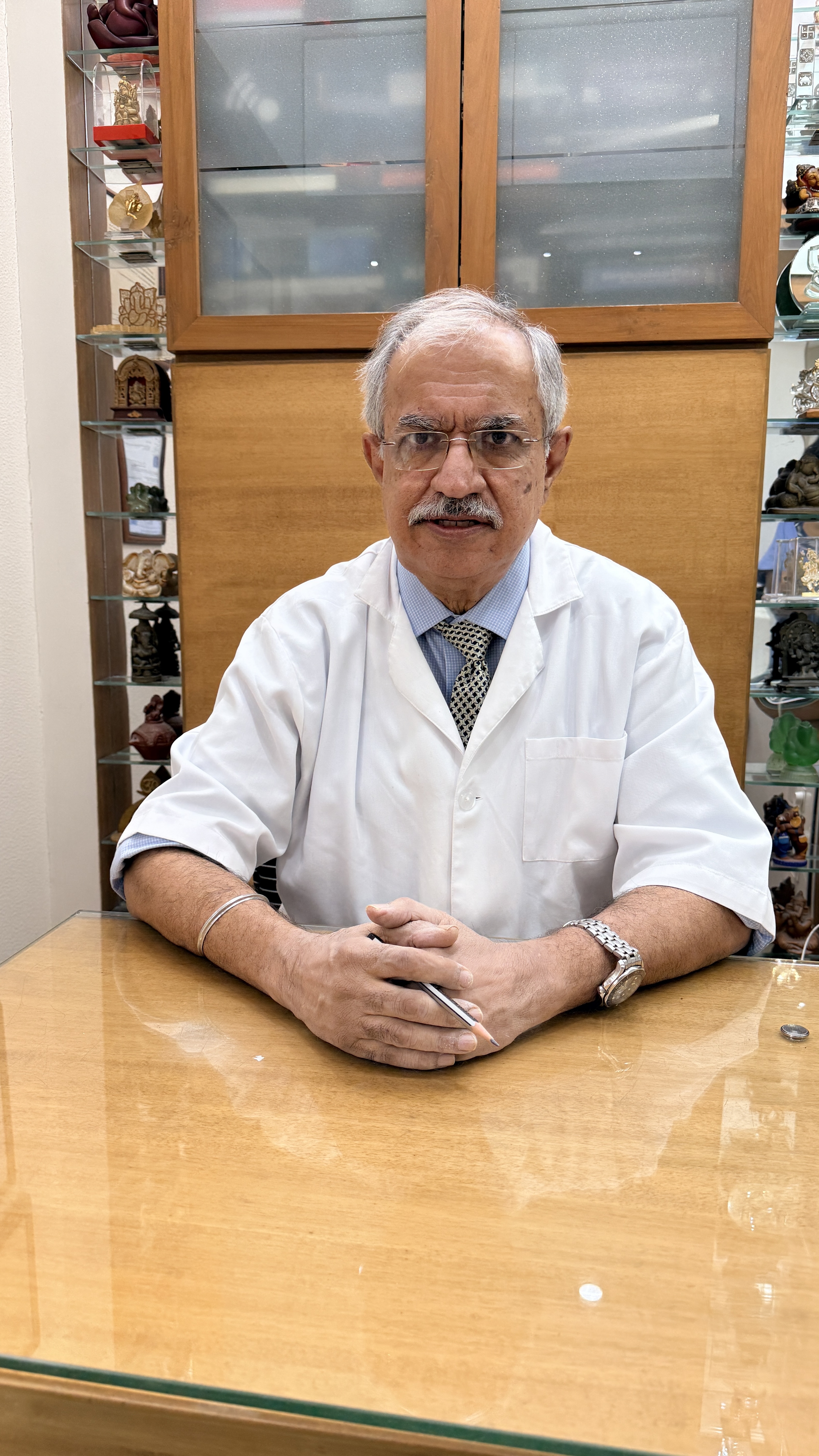 Dr.M.M. Lalwani's Dental Clinic Malabar Hill Mumbai