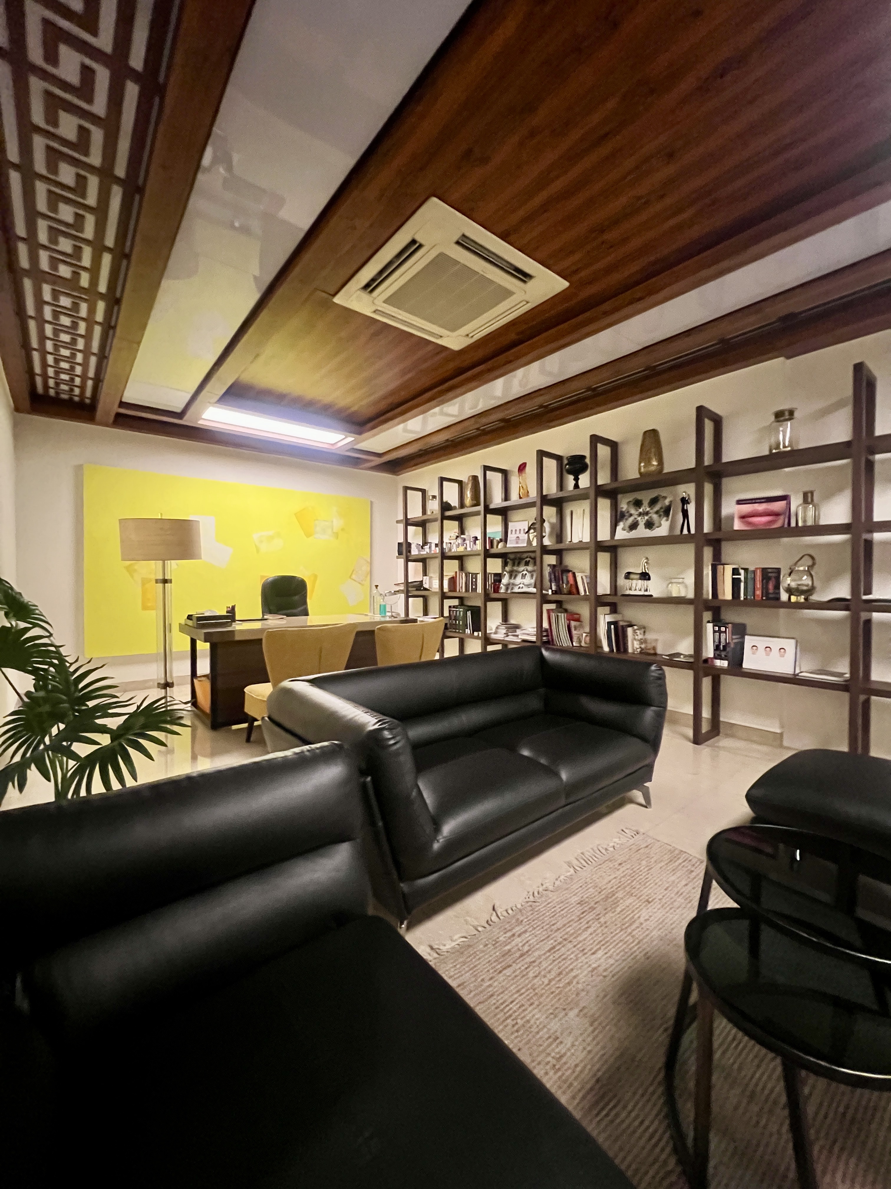 Juverne Clinic Defence Colony Delhi
